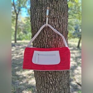 Elegant Red and White Shoulder Bag